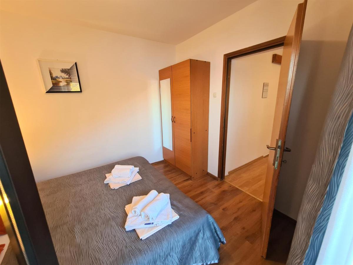 Cosic Apartmani Igrane Exterior photo